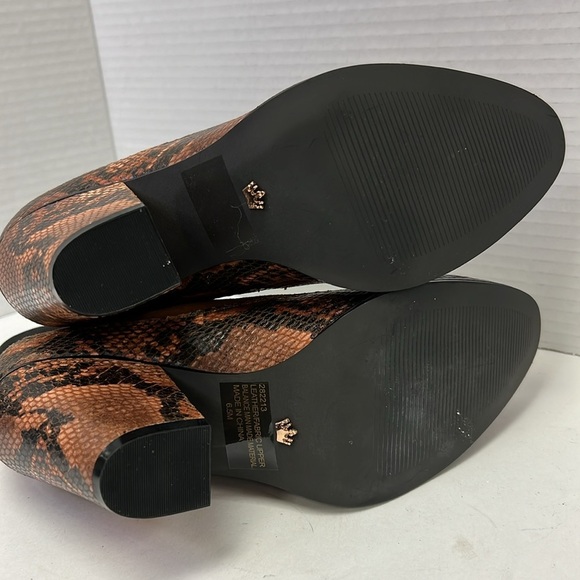 Deesigns by Dee Ocleppo 282213 Leather Ankle Boots Size 6.5 - Picture 6 of 13